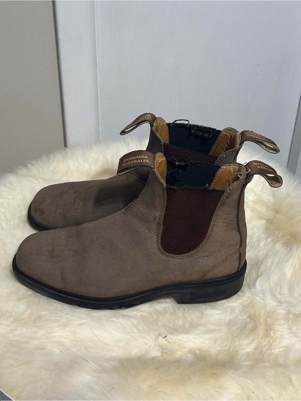 Blundstone’s Brown Boots - size 5 - used condition